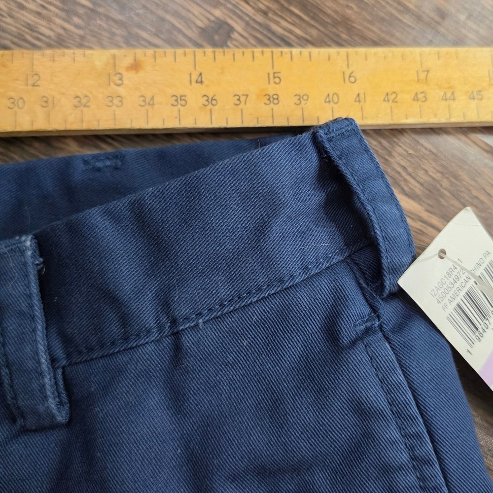 IZOD American Chino Pants Men 32x32 Navy Blue Non-Iron Flat Front Classic Fit - Picture 5 of 10